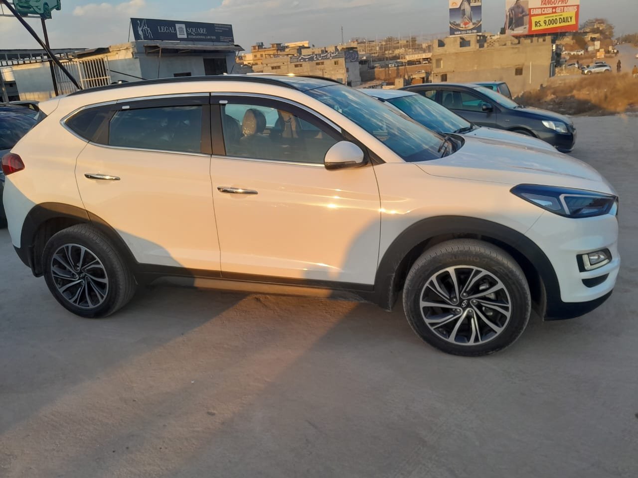 Hyundai Tucson FWD A/T GLS Sport 2024 FOR SALE - Image 6
