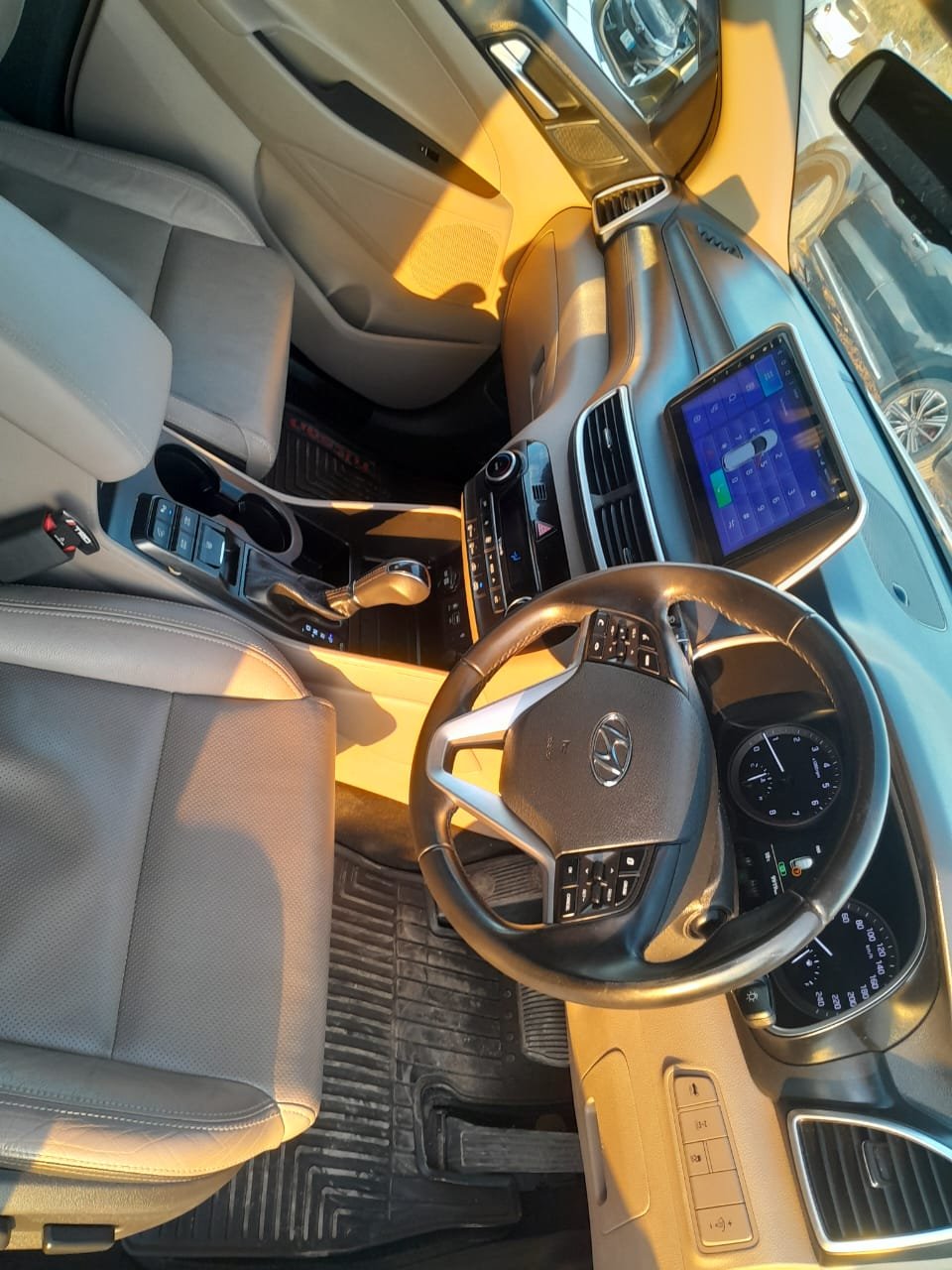 Hyundai Tucson FWD A/T GLS Sport 2024 FOR SALE - Image 4